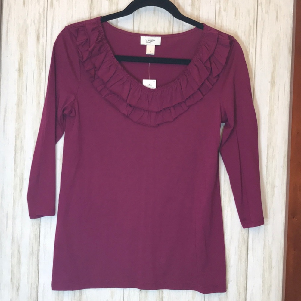 Ann Taylor Loft knit top eggplant/wine color sz S
